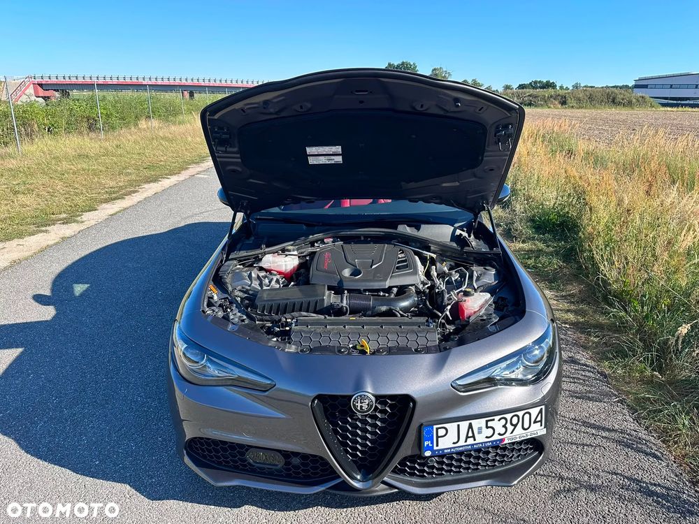 Alfa Romeo Giulia 2.0 Turbo 16V AT8 Veloce - 18
