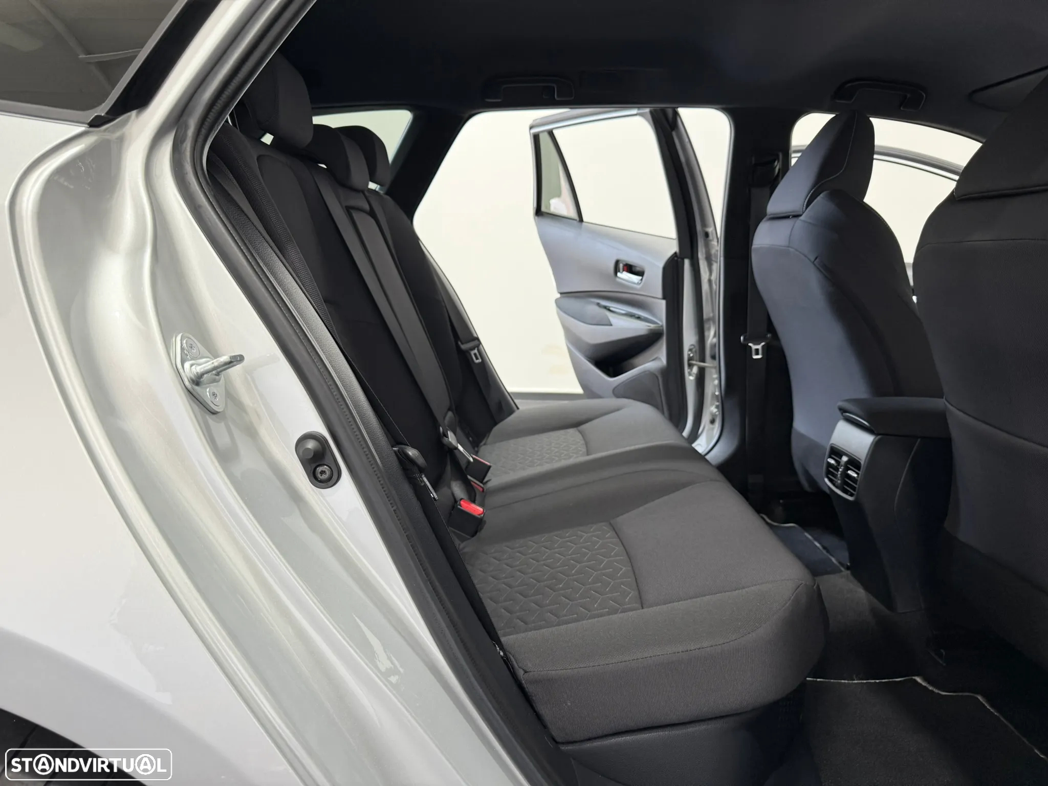 Toyota Corolla Touring Sports 1.8 Hybrid Exclusive - 41