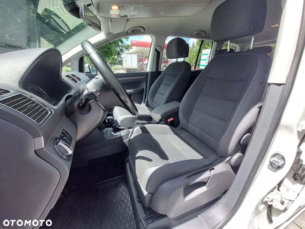 Volkswagen Touran 2.0 TDI DPF Comfortline DSG - 12