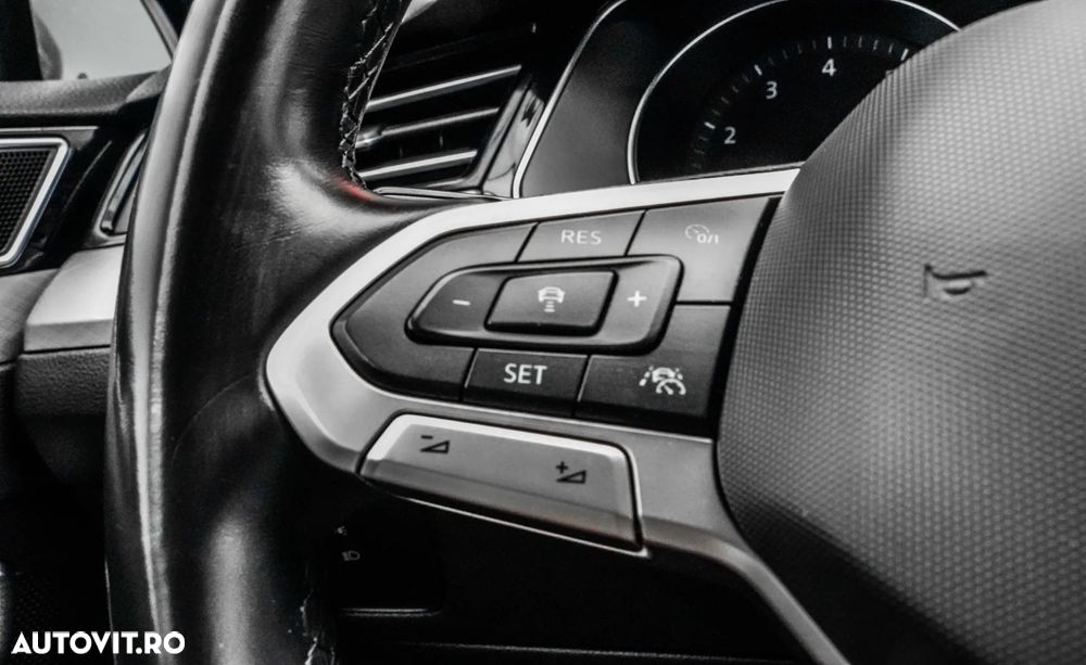 Volkswagen Passat 2.0 TSI ACT OPF DSG Highline - 22
