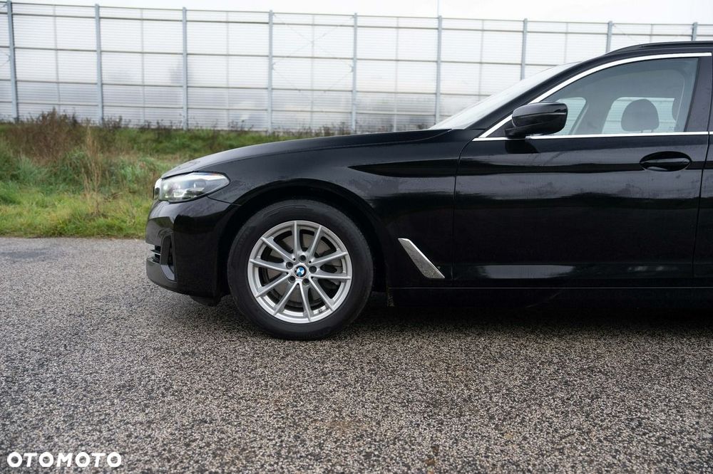 BMW Seria 5 518d Business Edition - 12