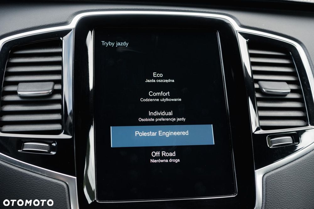 Volvo XC 90 B5 D AWD R-Design - 24