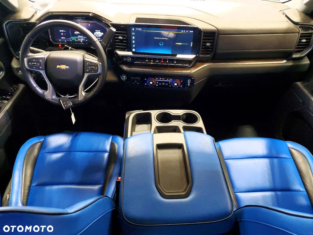 Chevrolet Silverado - 9