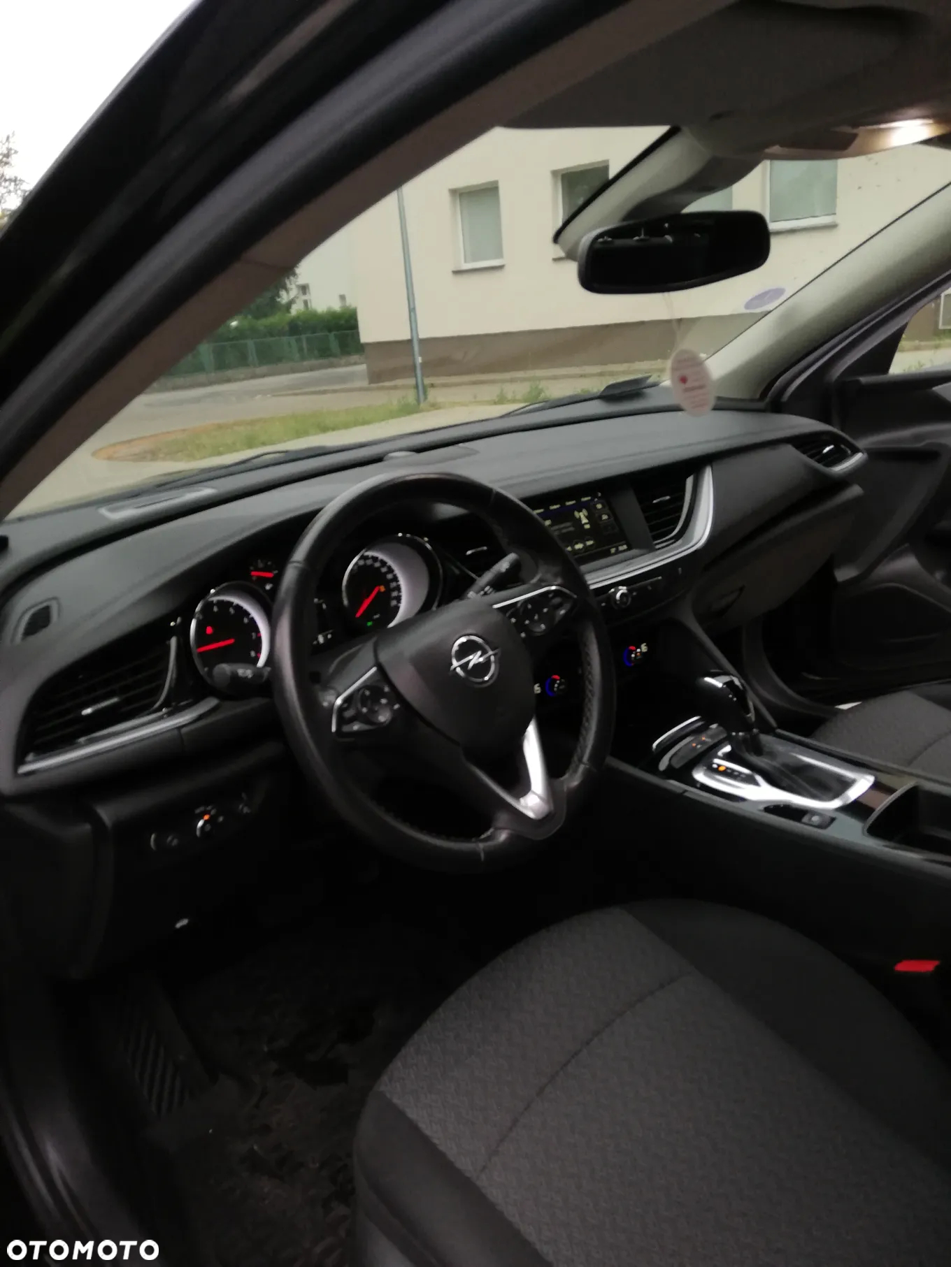 Opel Insignia - 12