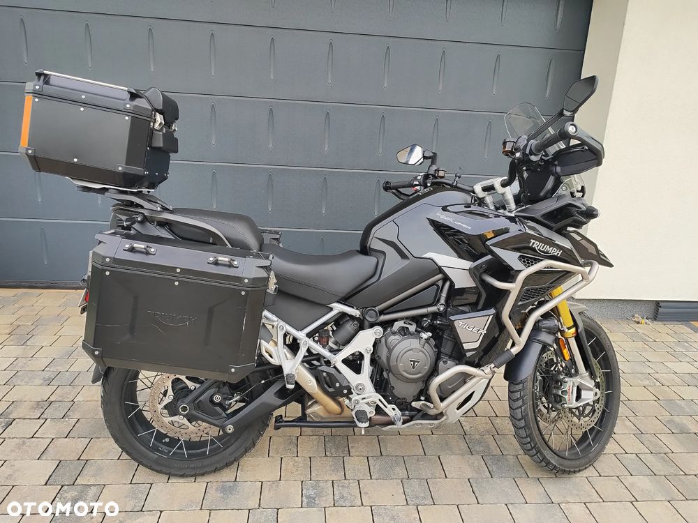 Triumph Tiger - 1