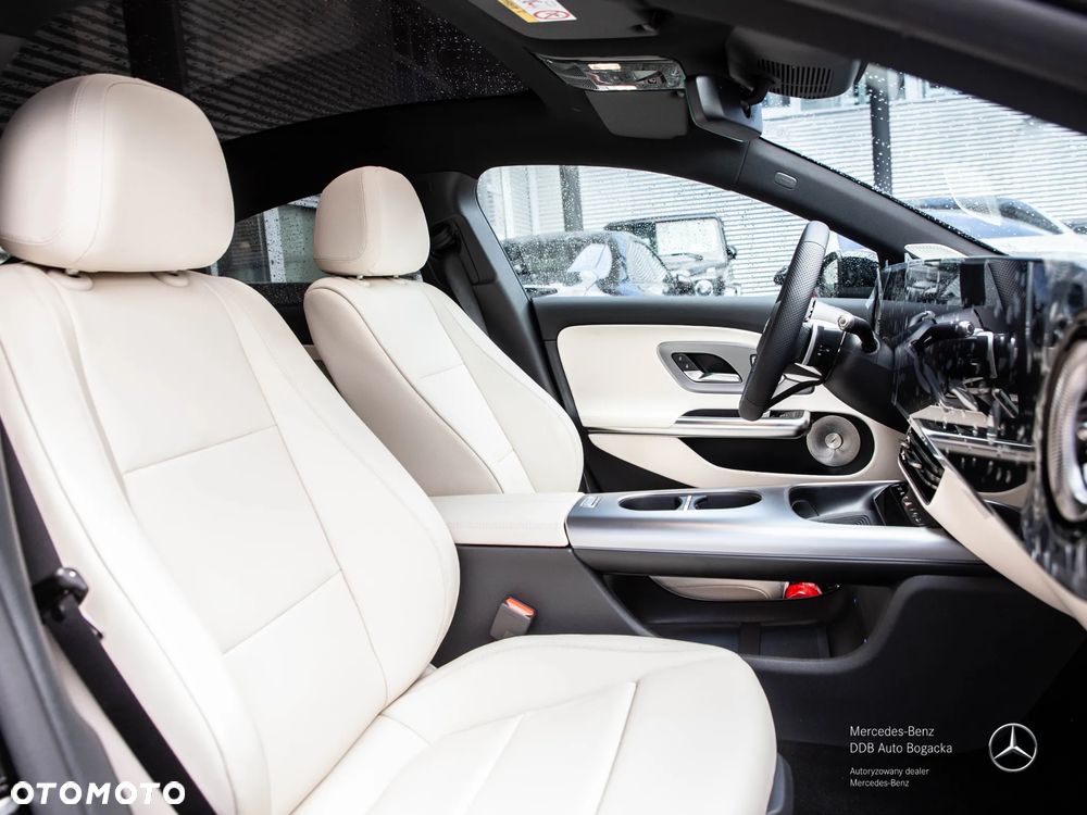 Mercedes-Benz CLA 220 mHEV 4-Matic 8G-DCT - 7