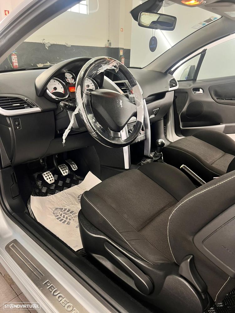 Peugeot 207 CC 1.6 16V - 14