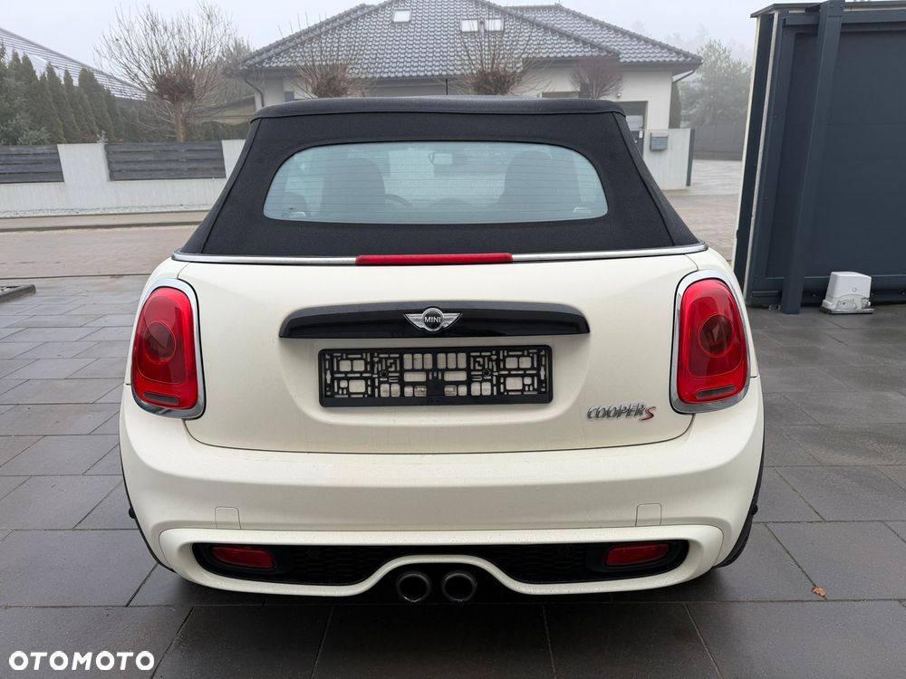 MINI Cooper S Sidewalk - 8