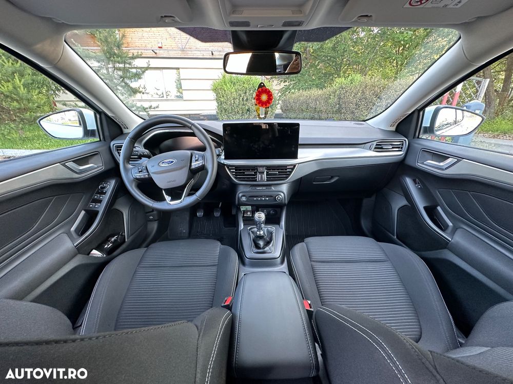 Ford Focus 1.0 EcoBoost Titanium - 5