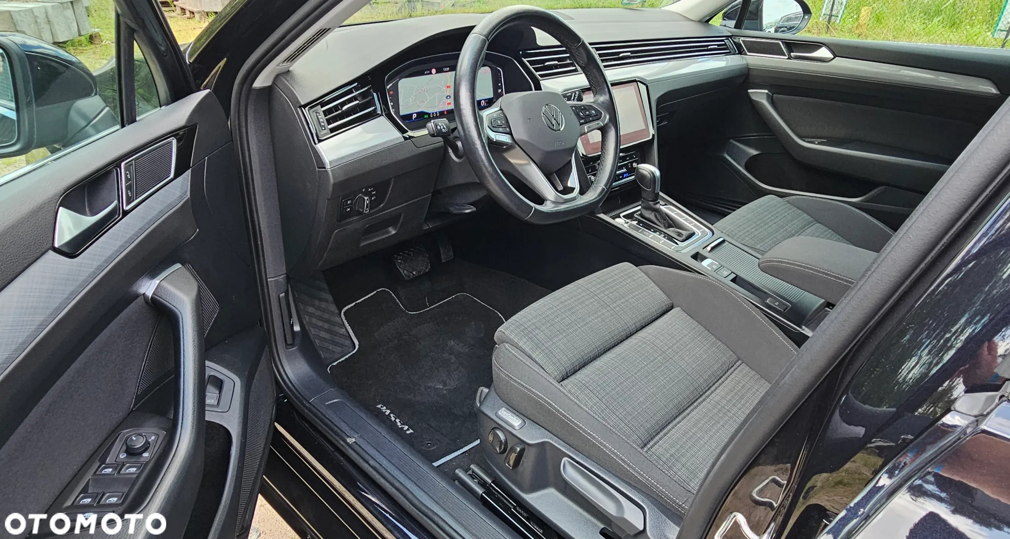 Volkswagen Passat Variant 2.0 TDI SCR DSG Business - 18
