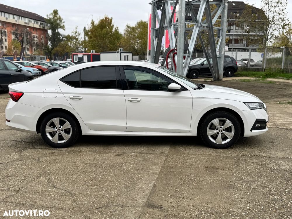 Skoda Octavia 2.0 TDI DSG Ambition - 5