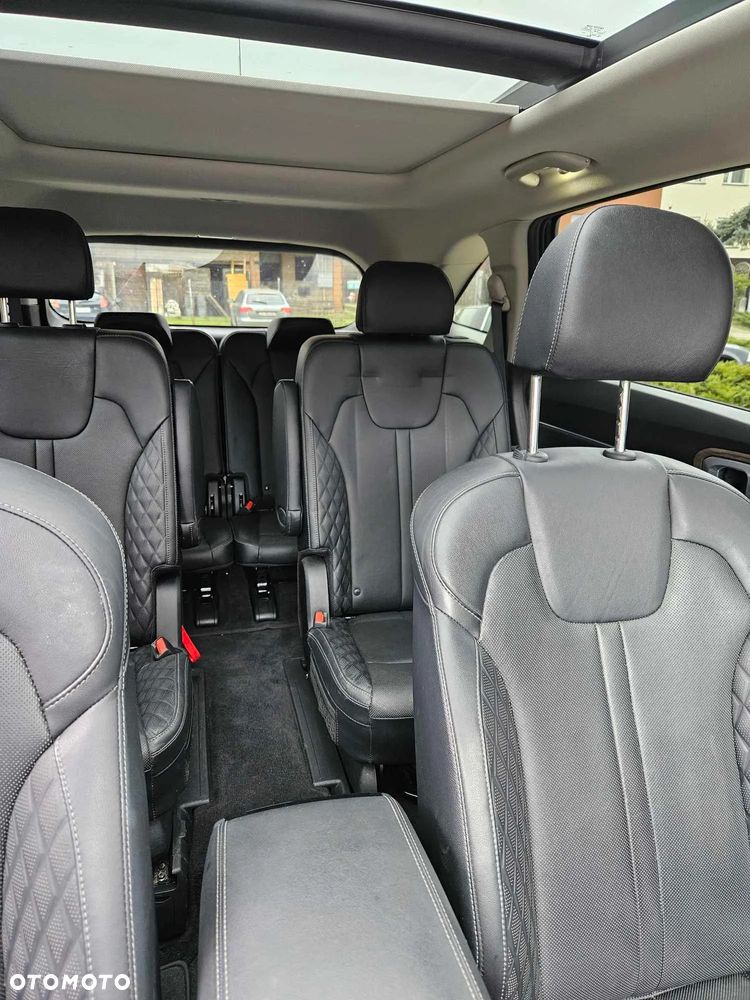 Kia Sorento - 9