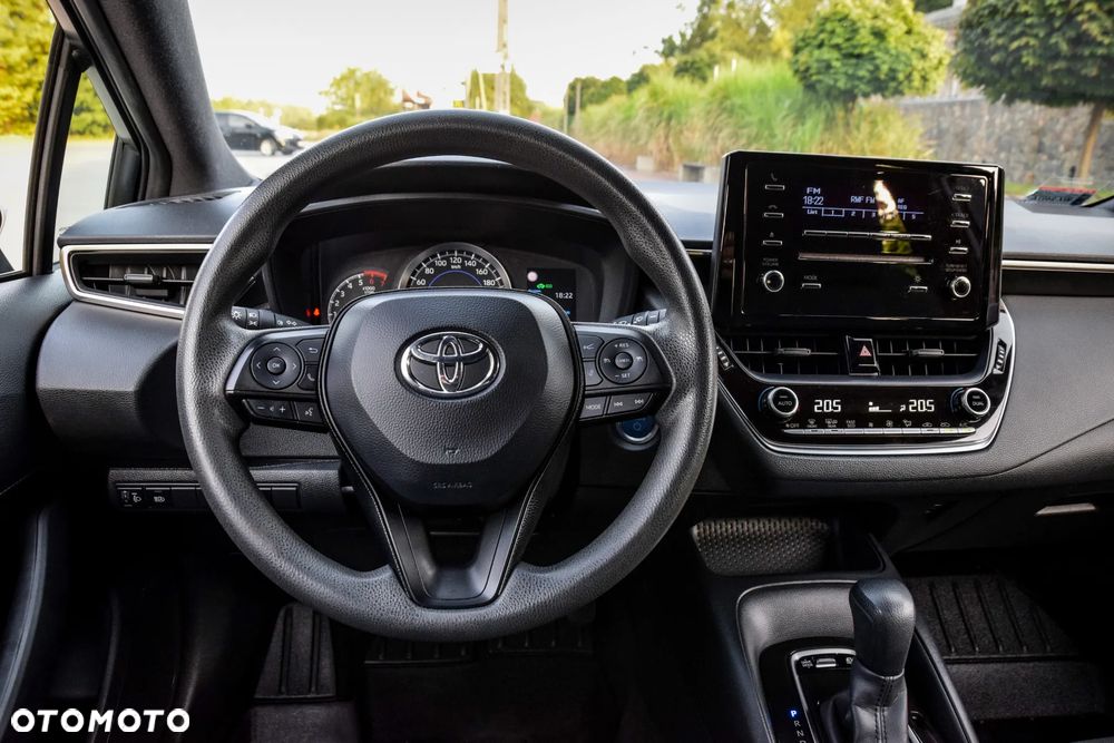 Toyota Corolla 1.8 Hybrid Active - 18