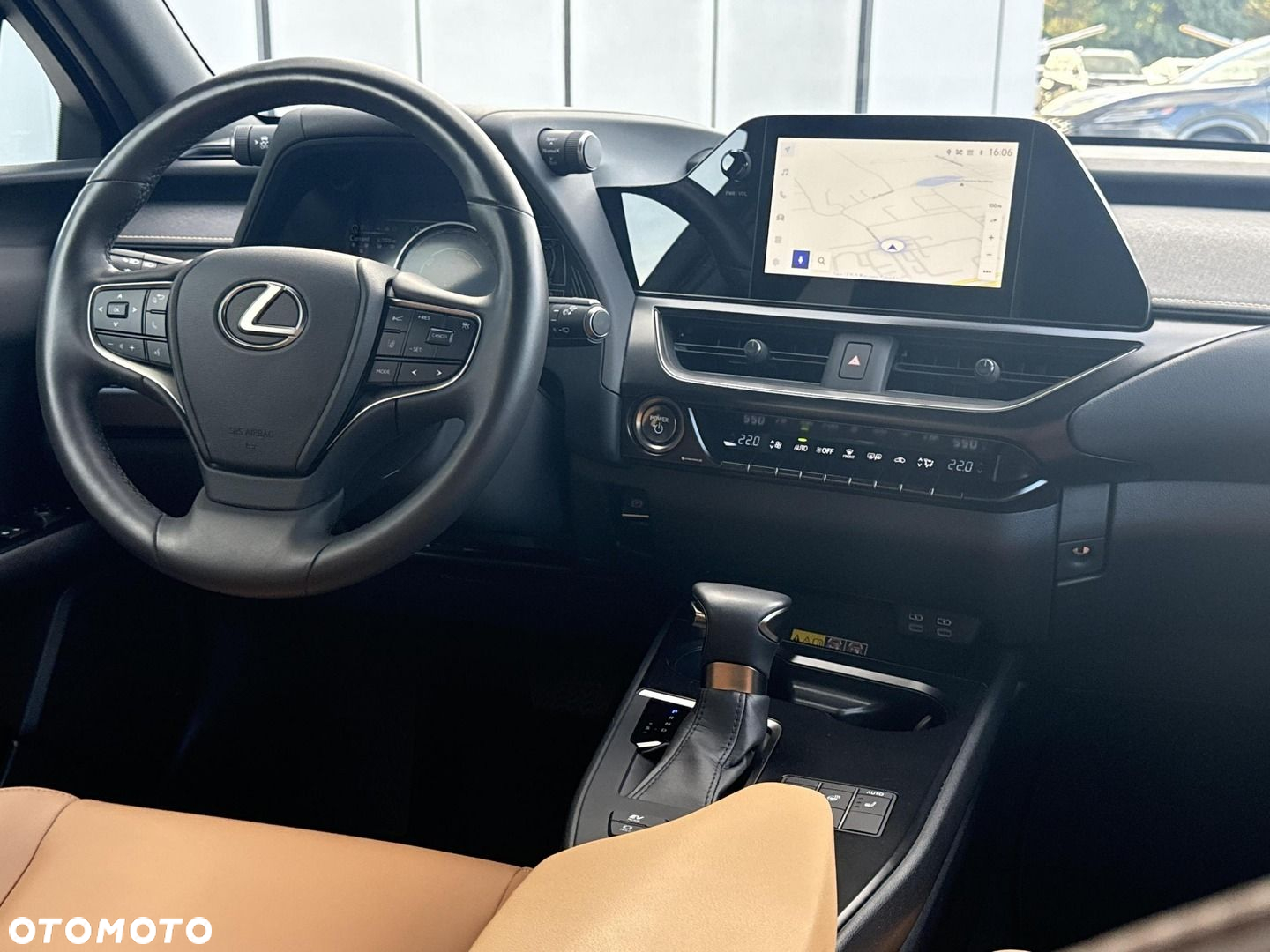 Lexus UX 250h GPF F Sport Design 2WD - 23