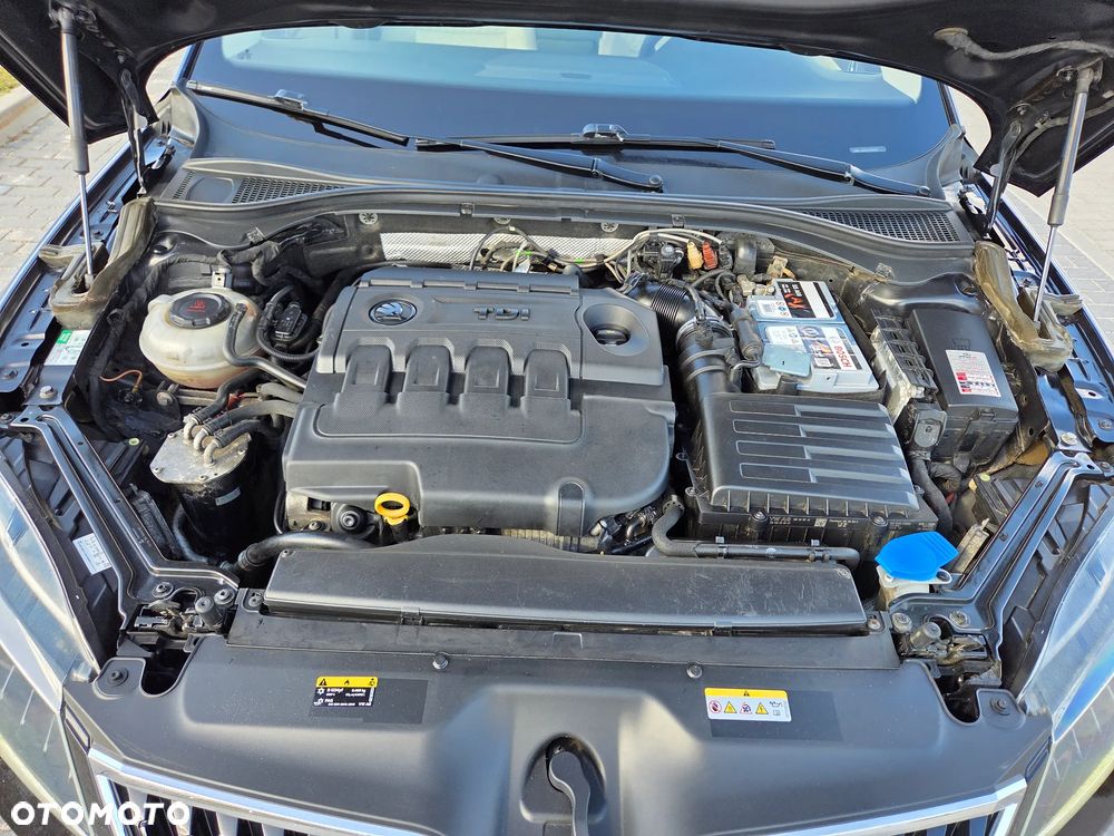 Skoda Superb 2.0 TDI 4x4 Style DSG - 4