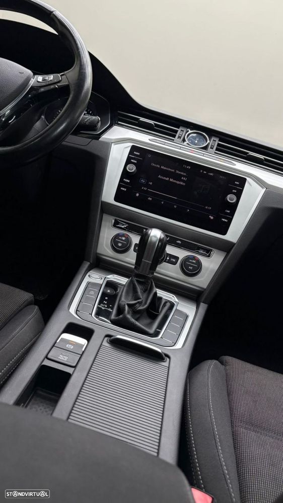 VW Passat Variant 1.6 TDI (BlueMotion ) DSG Comfortline - 9