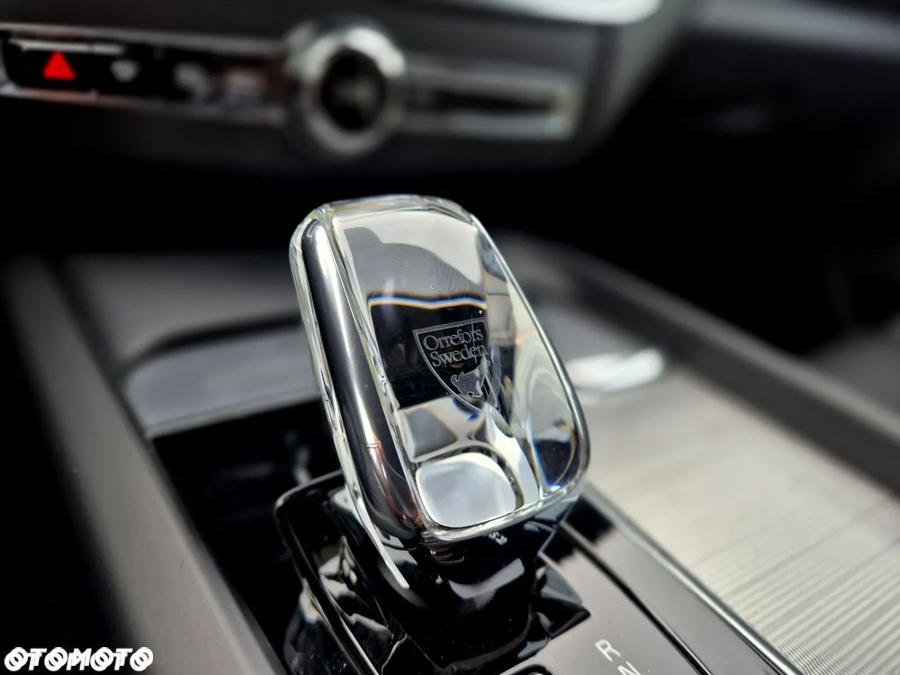 Volvo XC 60 B4 D AWD Geartronic Inscription - 22