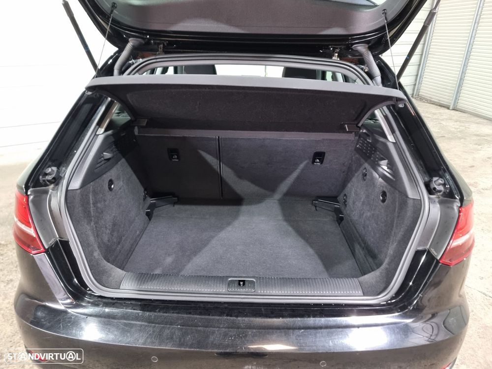 Audi A3 Sportback 1.6 TDI - 8