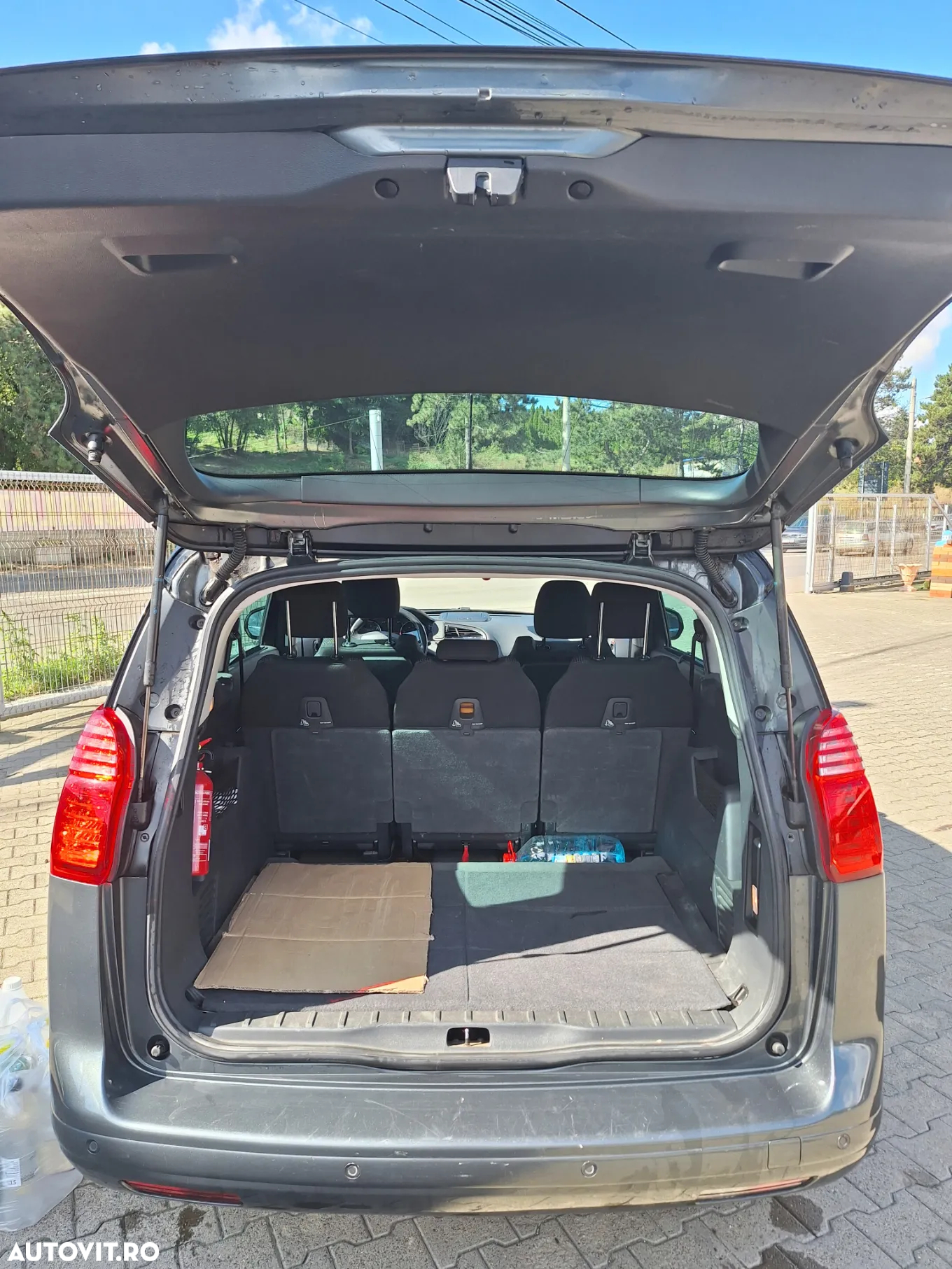 Peugeot 5008 - 21