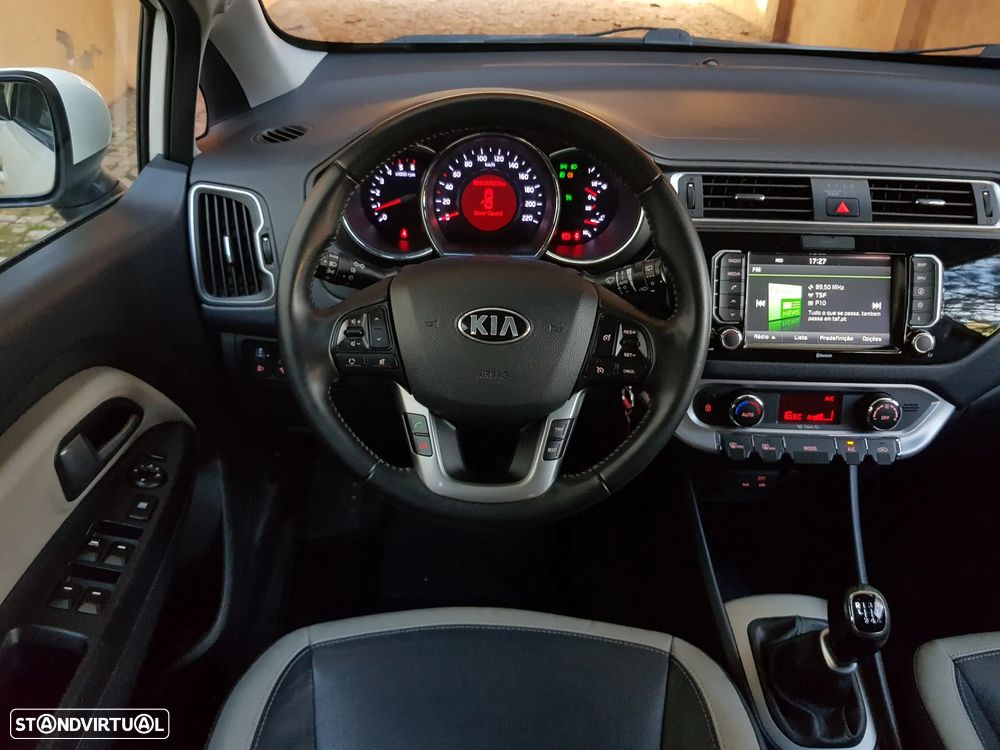 Kia Rio 1.1 CRDi TX Prime - 51