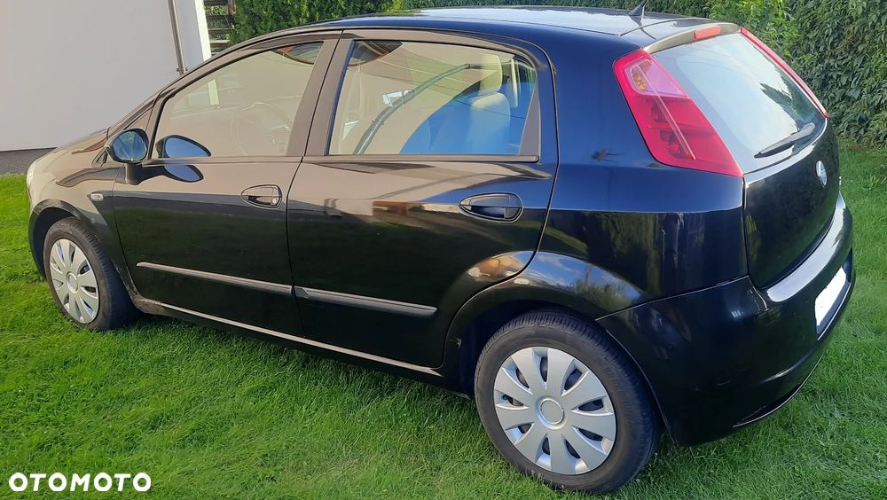 Fiat Grande Punto - 2