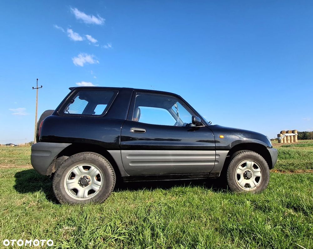 Toyota RAV4 2.0 - 4