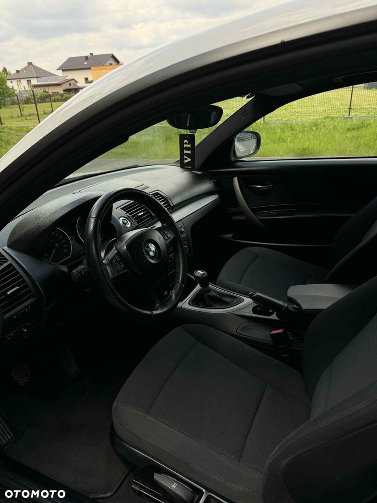 BMW Seria 1 116i - 13