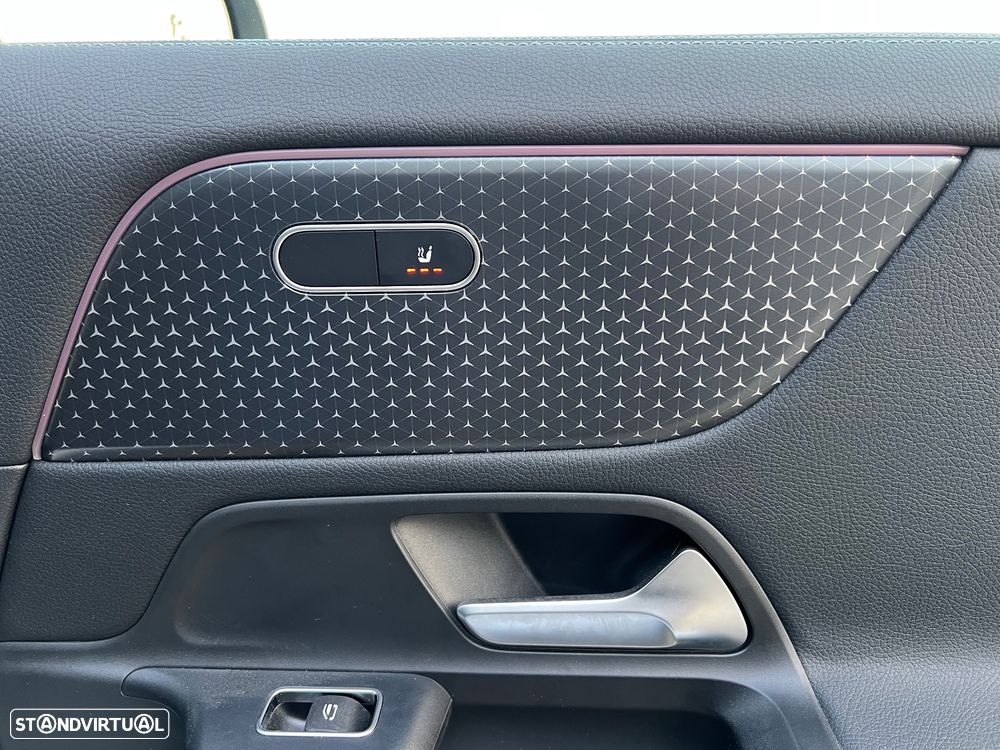 Mercedes-Benz EQA 300 4Matic - 31