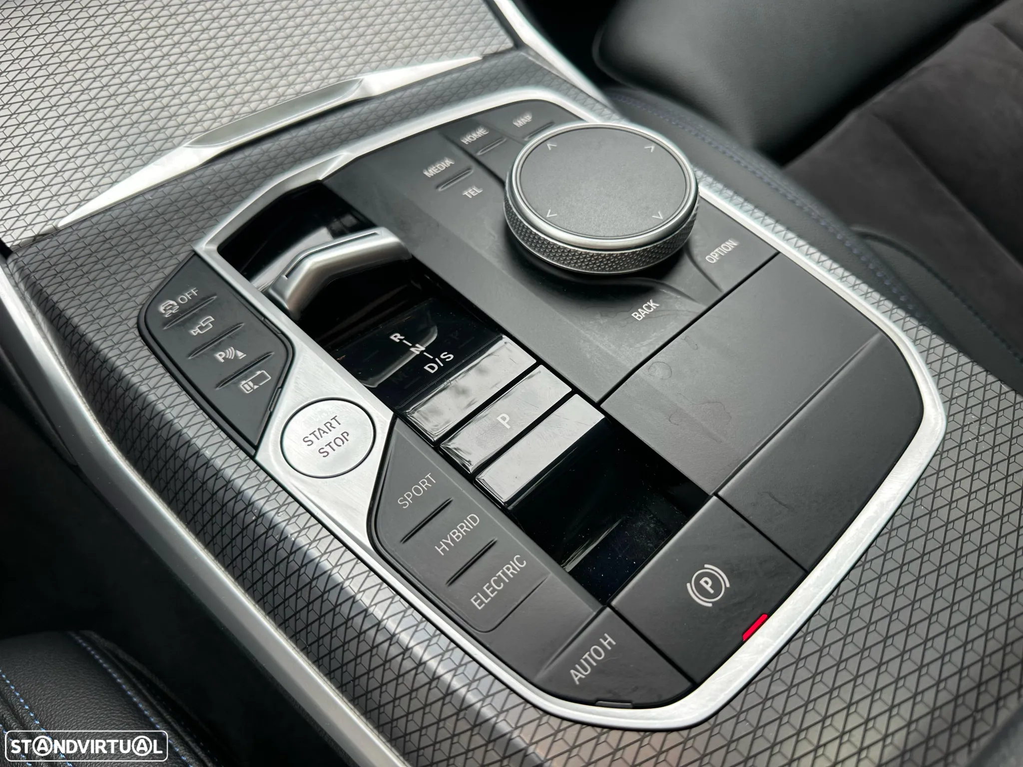 BMW 330 e Touring Pack Desportivo M Auto - 31