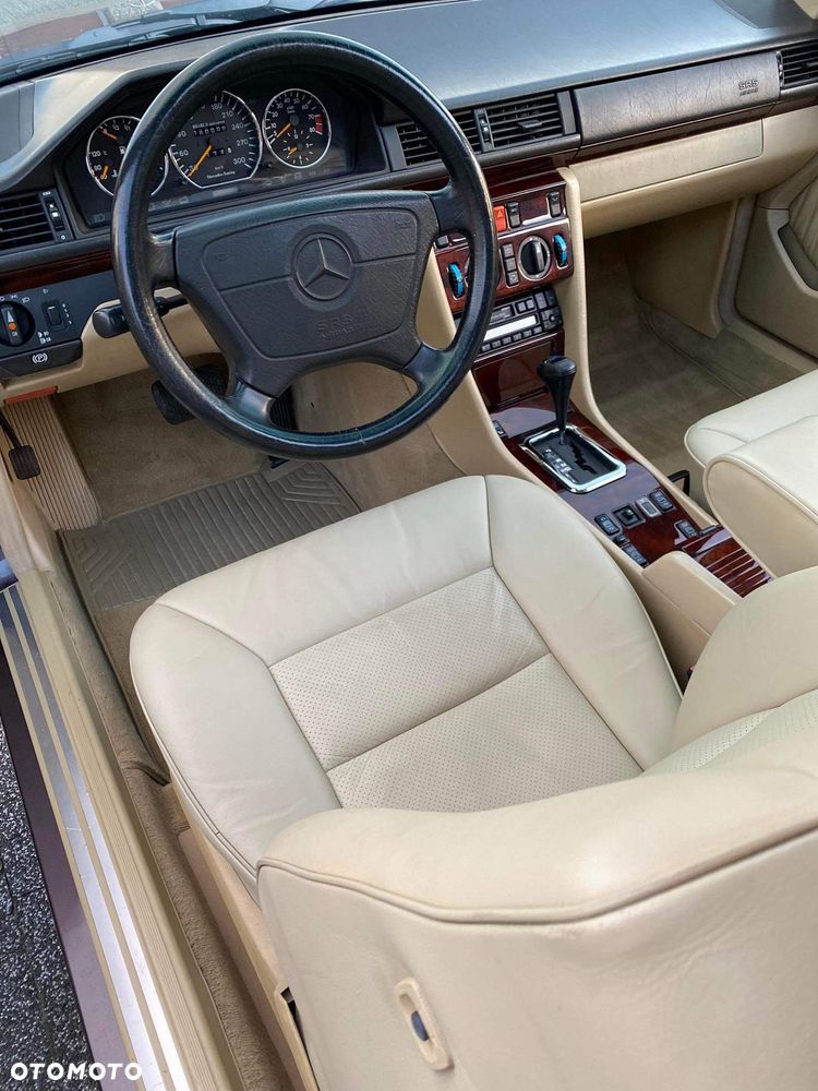 Mercedes-Benz W124 (1984-1993) - 15