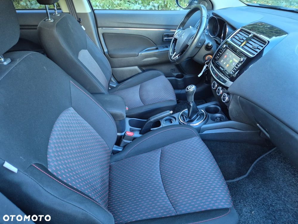 Mitsubishi ASX - 11