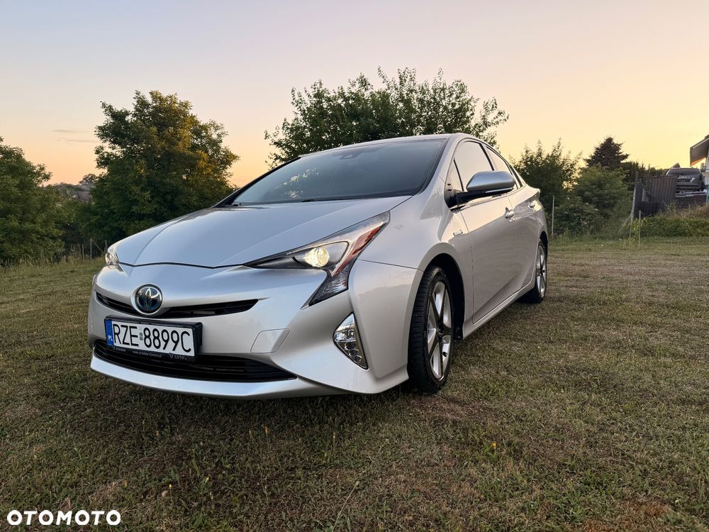 Toyota Prius 1.8 Hybrid Prestige - 1