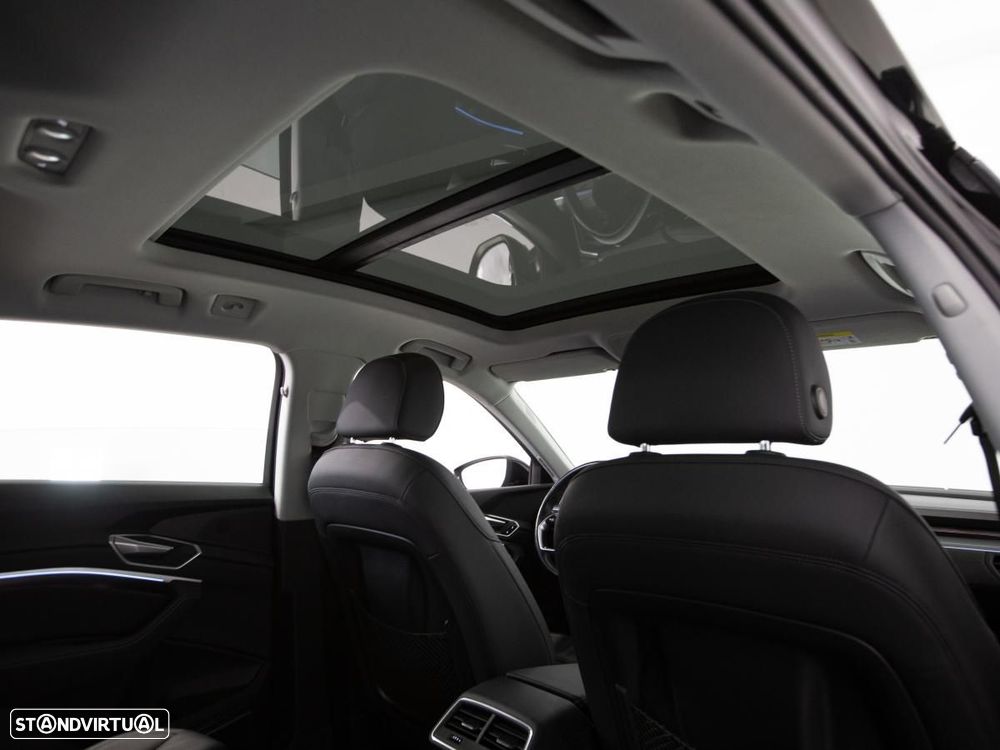 Audi e-tron 55 quattro - 13