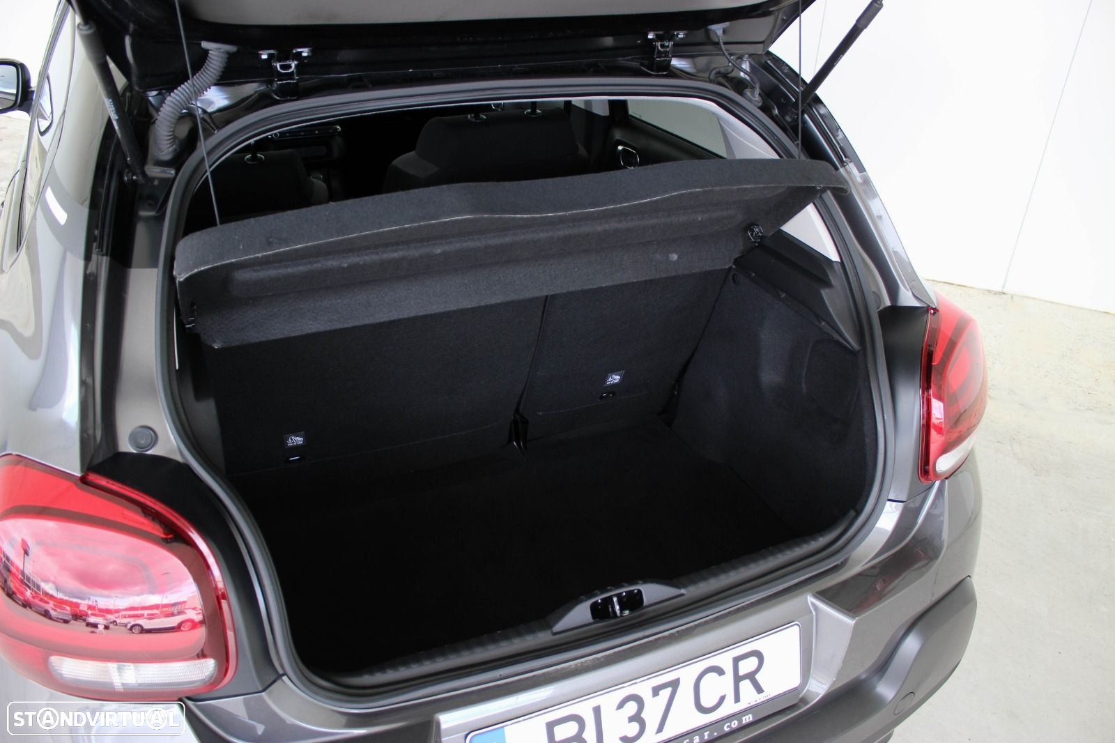Citroën C3 1.2 PureTech Shine EAT6 - 7