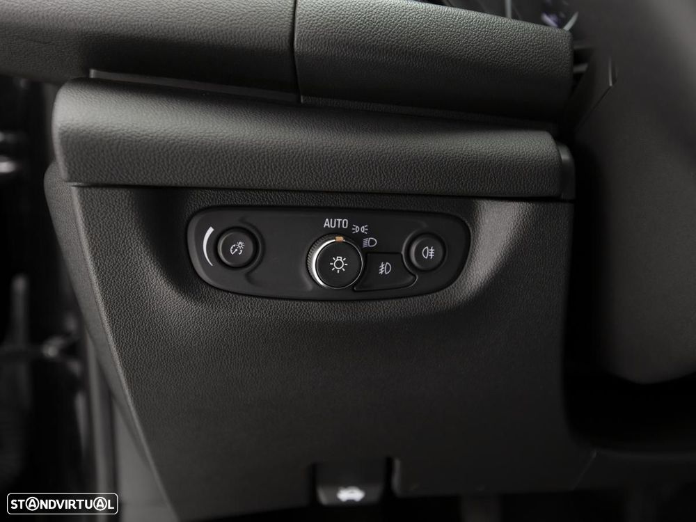 Opel Insignia Sports Tourer - 21