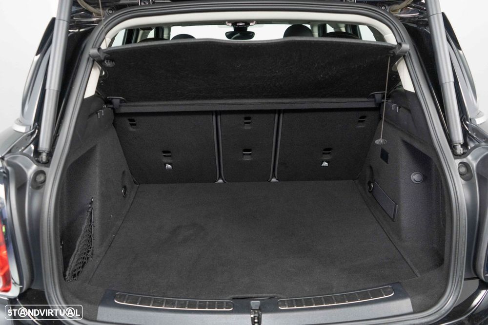 MINI Countryman Cooper SE ALL4 Auto - 12