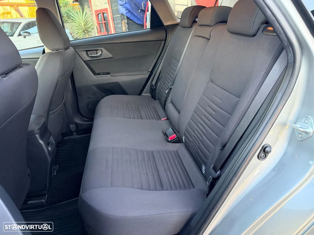 Toyota Auris Touring Sports 1.8 HSD Sport+Navi - 26