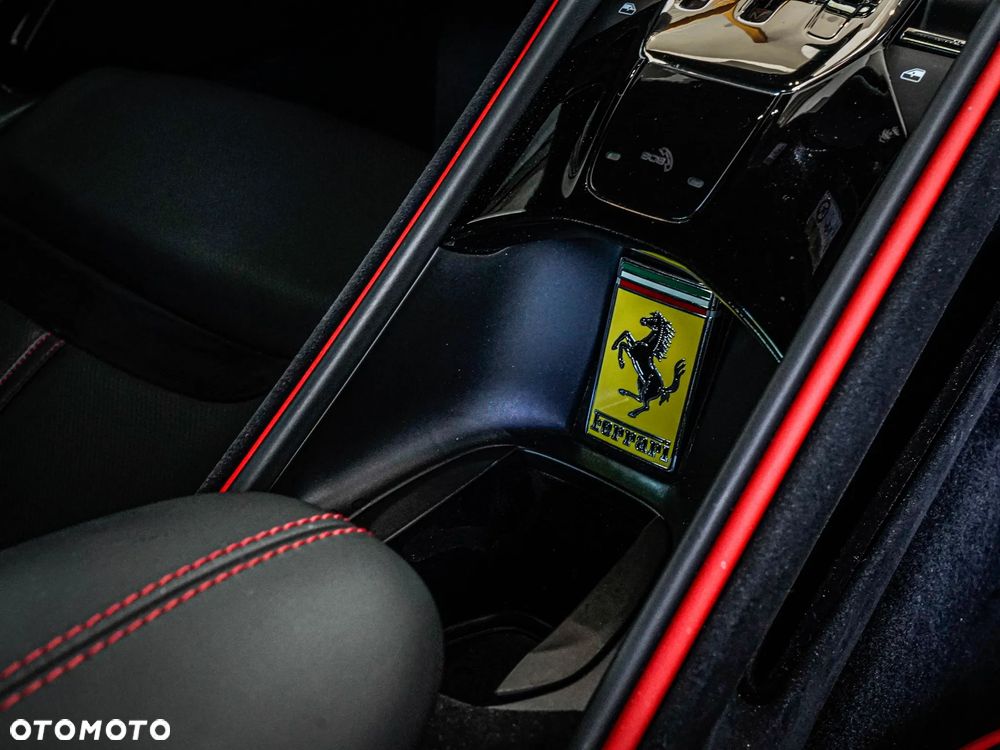 Ferrari Roma - 32