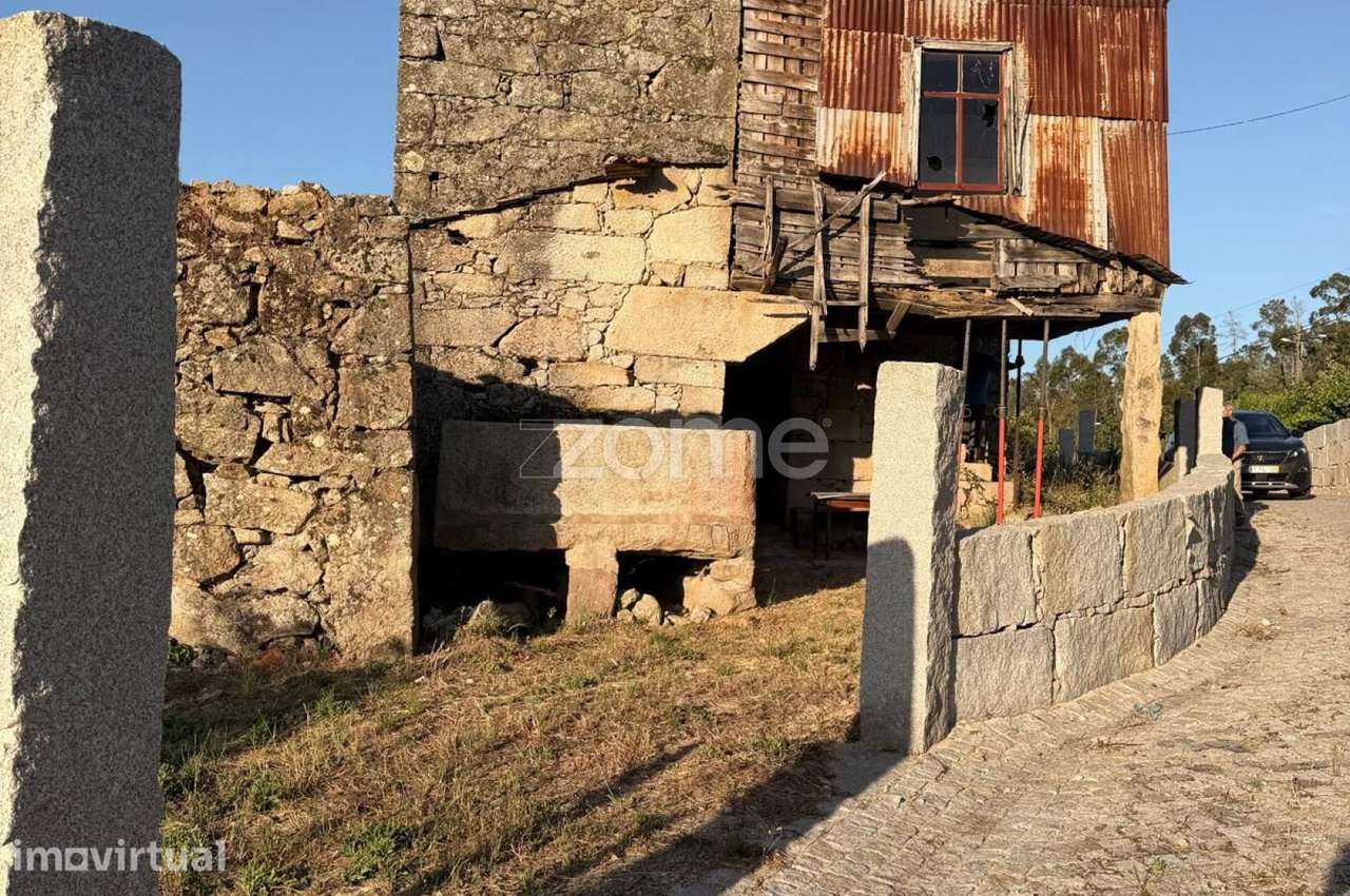 Quinta em Pedra para Recuperar com 3.190 m² na Beira Alta – Um refú... - Grande imagem: 4/19