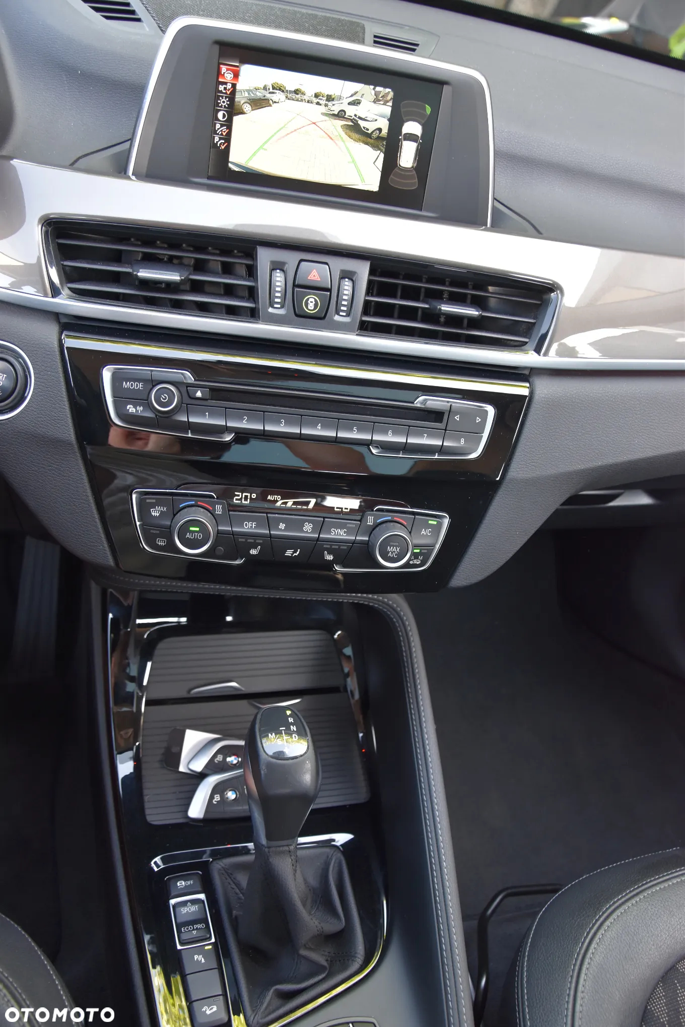 BMW X1 xDrive18d - 16