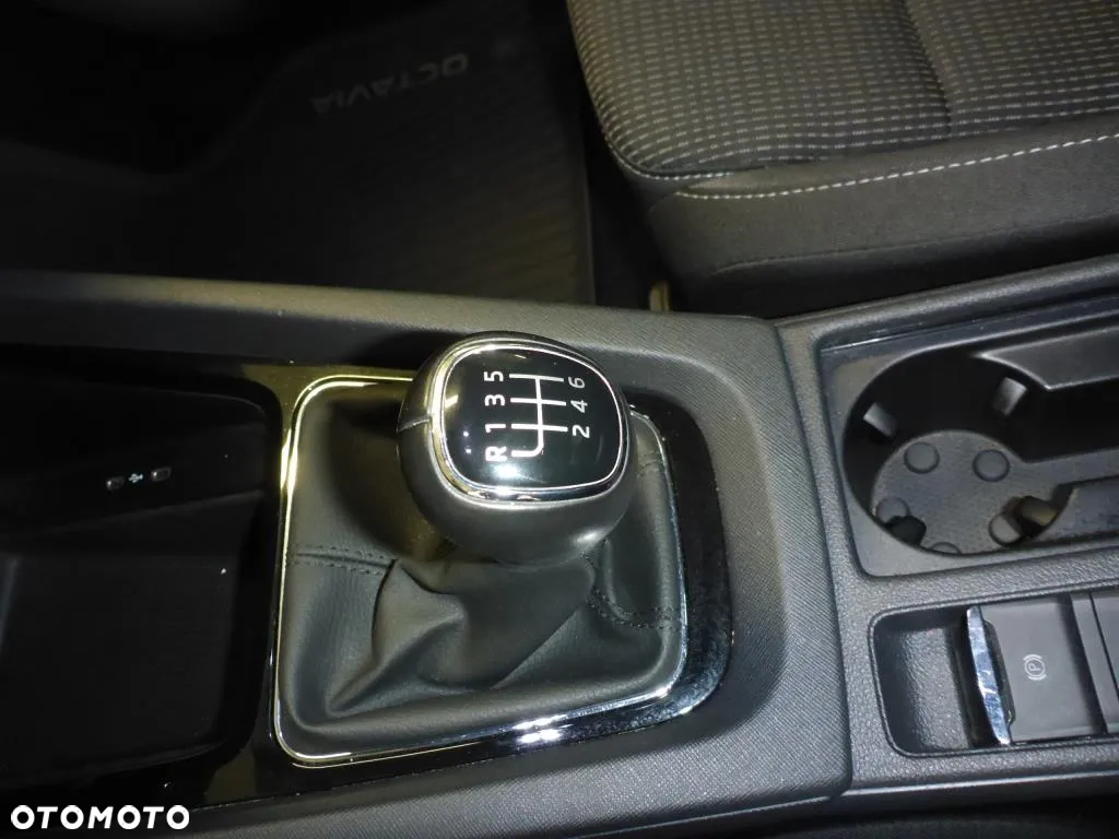 Skoda Octavia 1.5 TSI ACT Ambition - 18