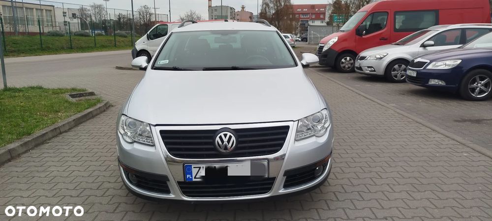 Volkswagen Passat - 2