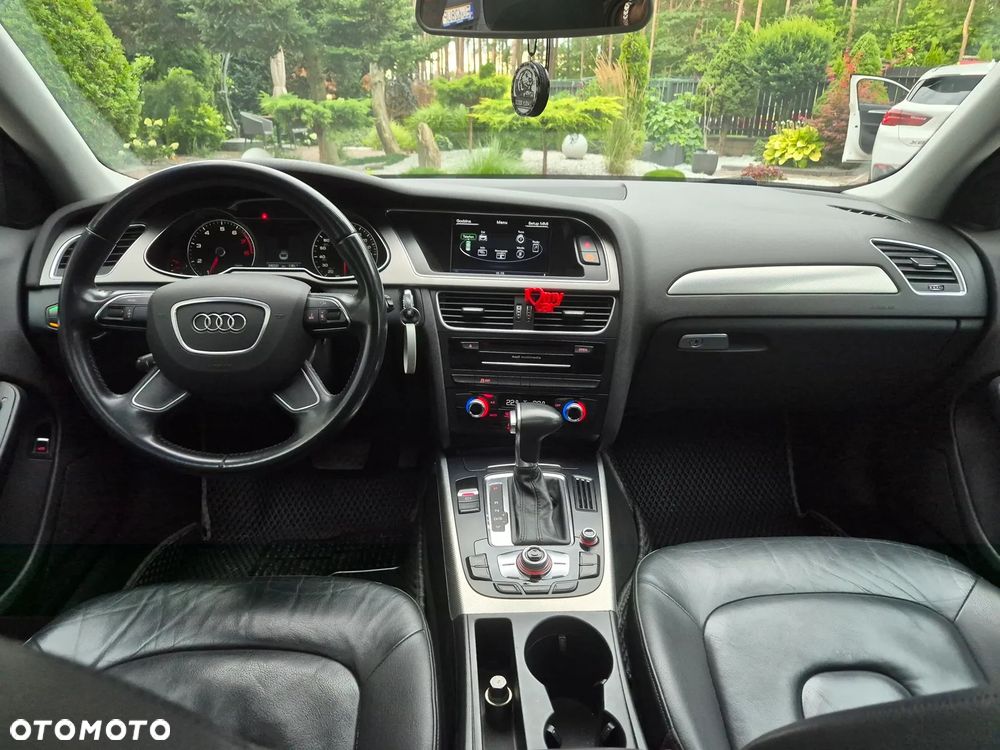 Audi A4 Limousine - 22