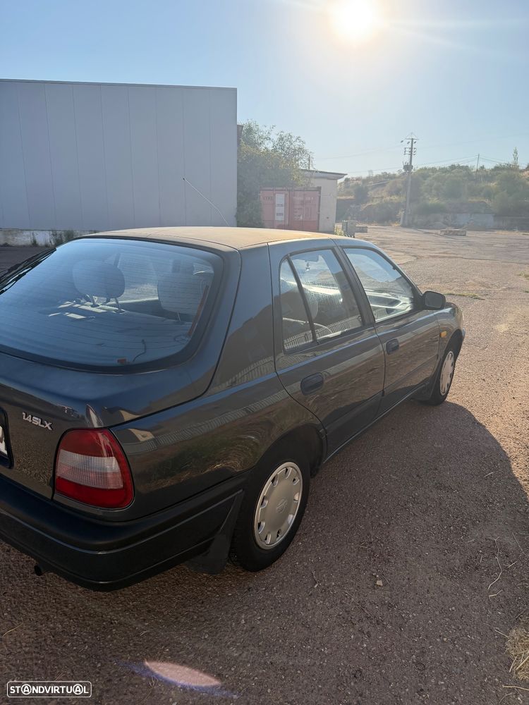 Nissan Sunny Hatchback 1.4 SLX - 7