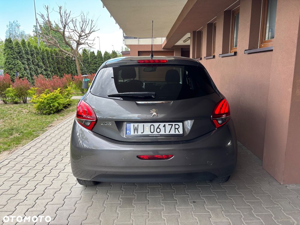 Peugeot 208 1.2 VTi Allure - 32
