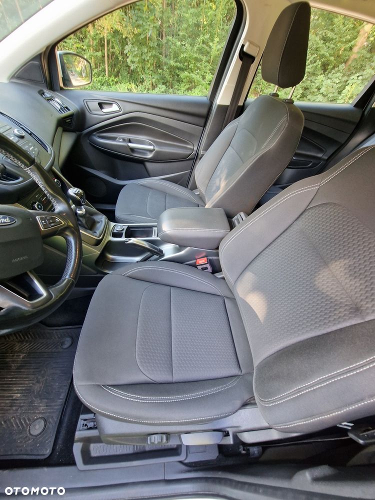 Ford Kuga 2.0 TDCi AWD Edition - 11