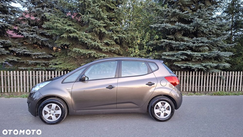 Kia Venga 1.6 L - 7