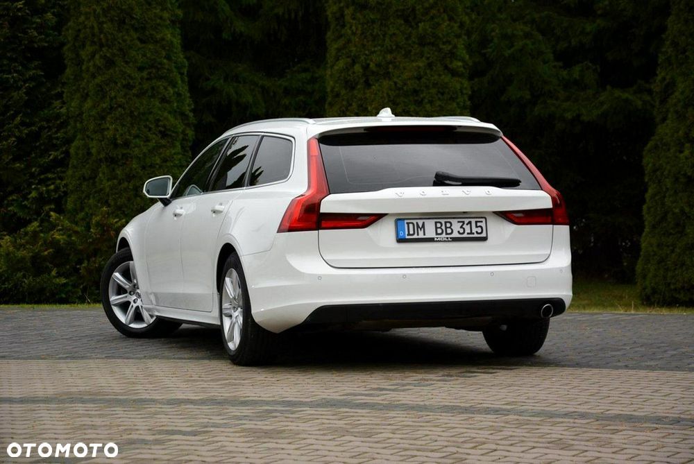 Volvo V90 D3 Momentum Pro - 7