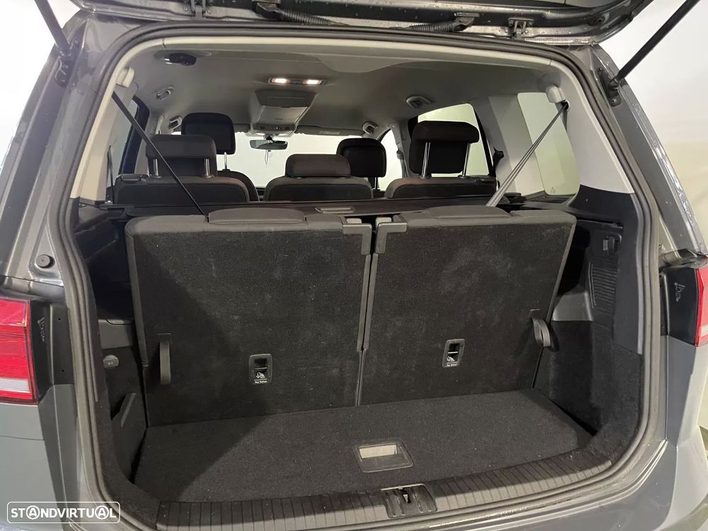 VW Touran 2.0 TDI SCR Comfortline - 5