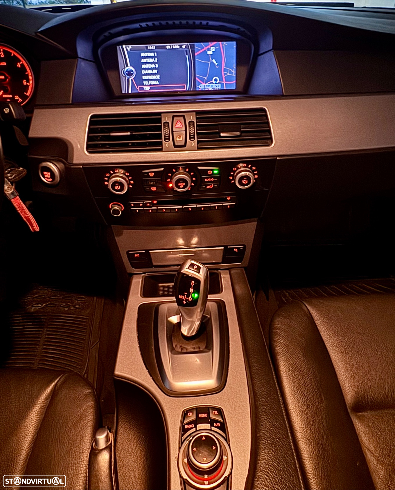 BMW 520 dA Touring Executive - 13